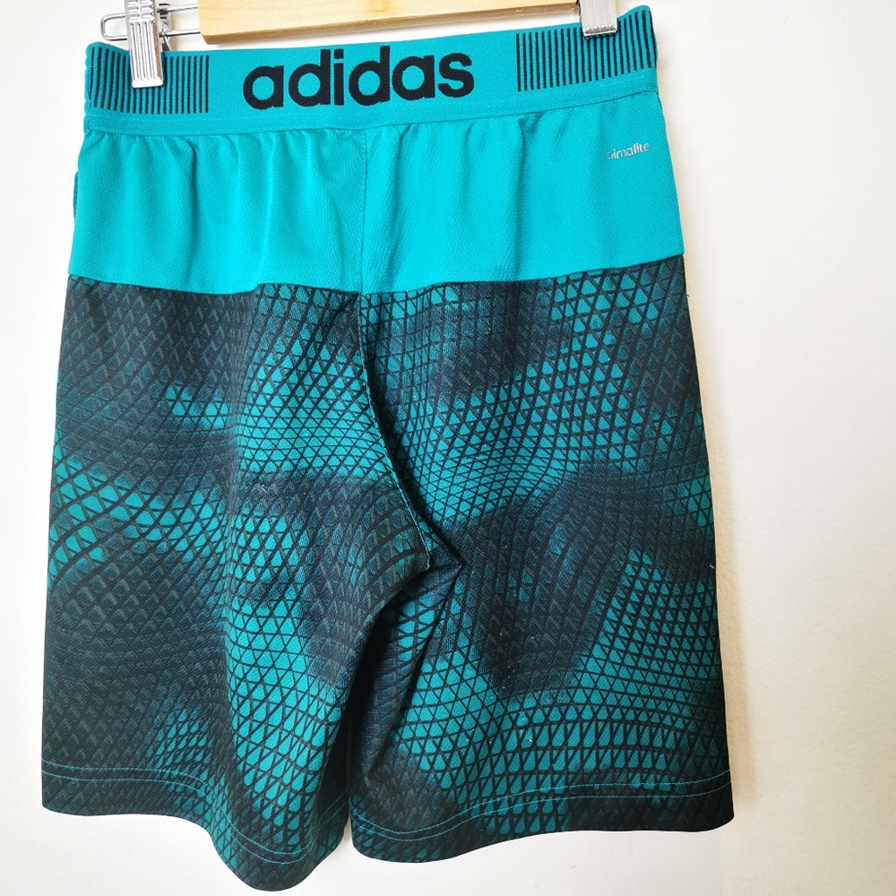 Adidas Shorts Boys Green Pattern age 9-10yr - Picture 4 of 8